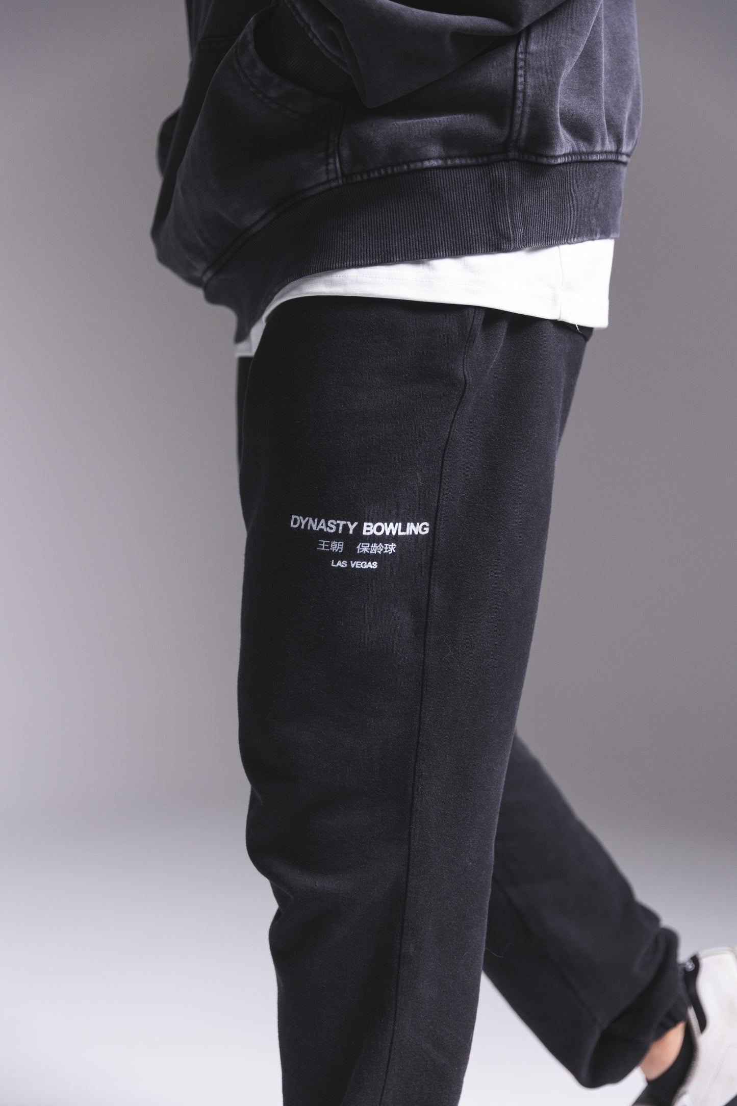 FOUNDATIONS HEAVYWEIGHT SWEATPANTS